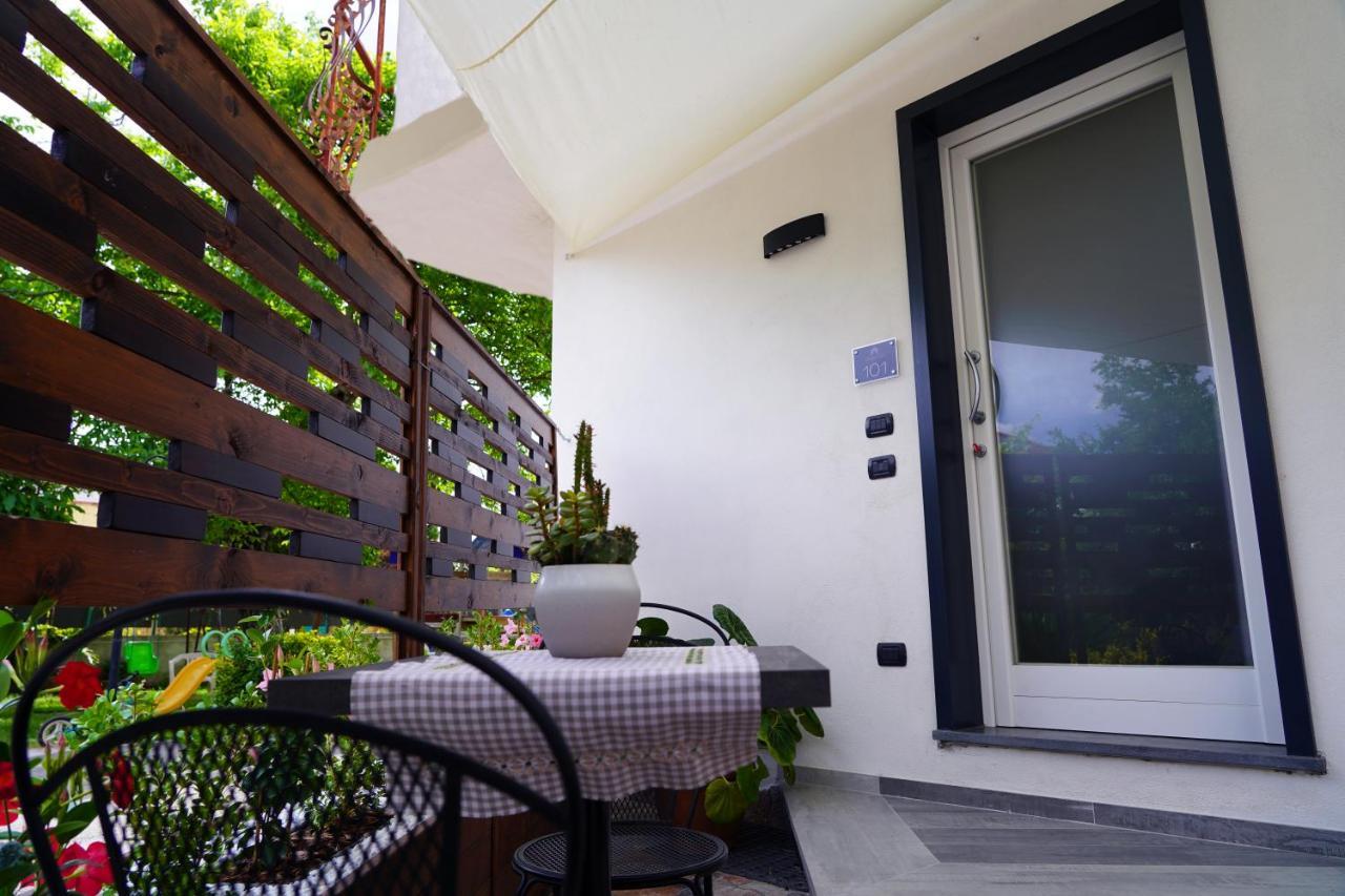 Familiainn Rooms & Apartments Pompei Bagian luar foto