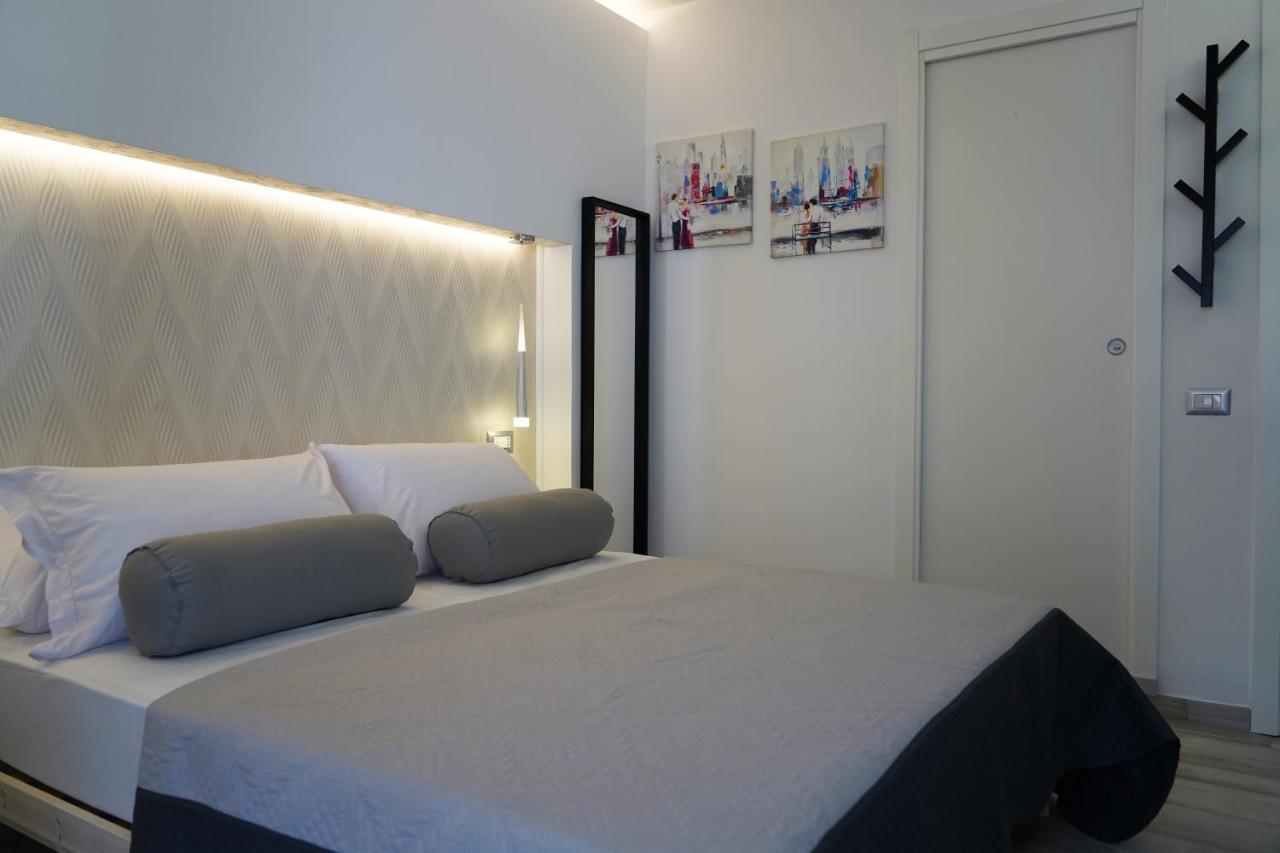 Familiainn Rooms & Apartments Pompei Bagian luar foto