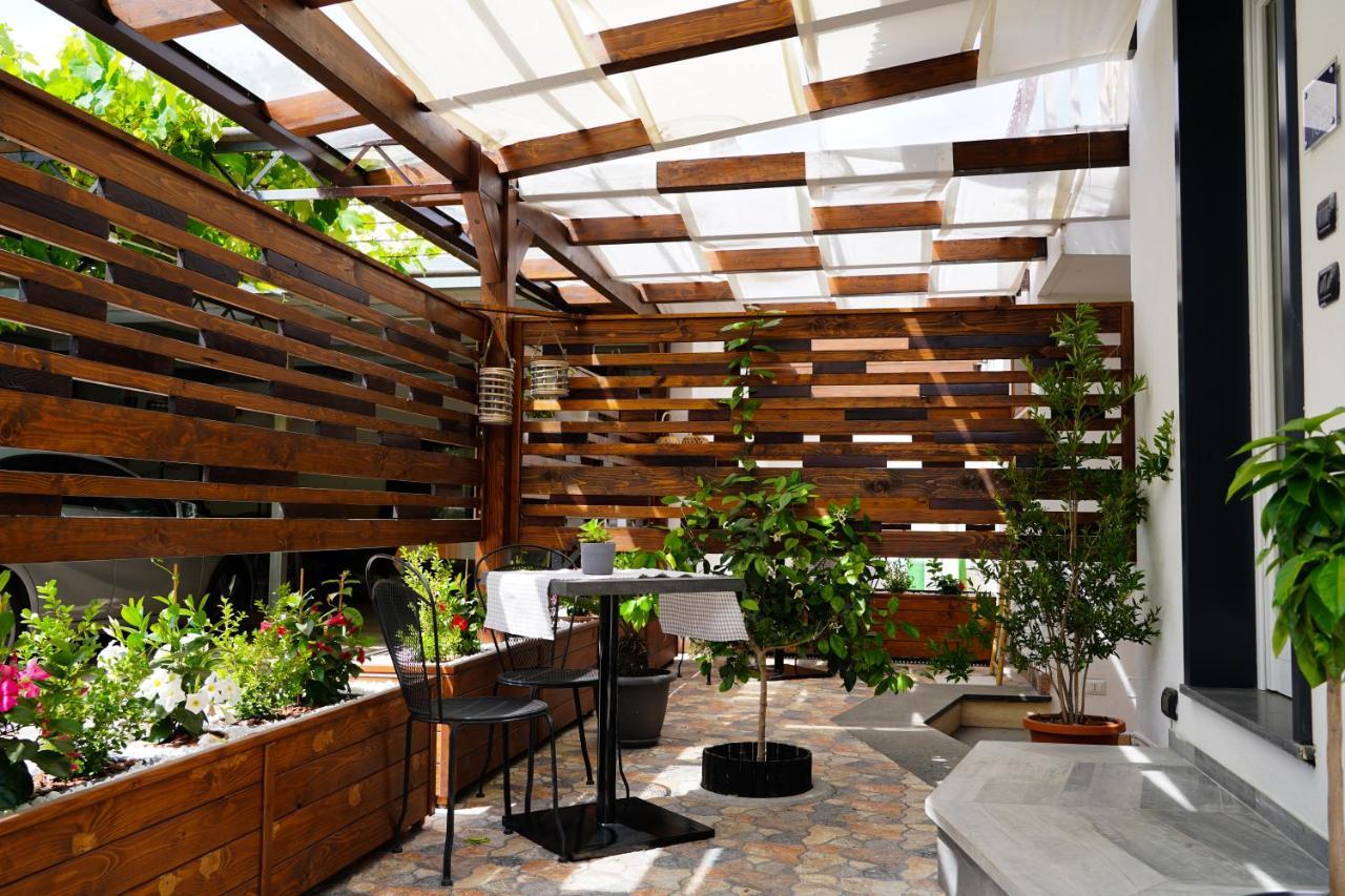 Familiainn Rooms & Apartments Pompei Bagian luar foto