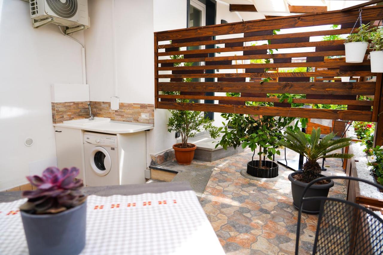 Familiainn Rooms & Apartments Pompei Bagian luar foto